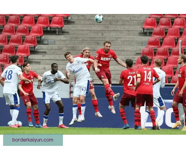 莱万多夫斯基与拉菲尼亚的默契搭档持续提升，期待在接下来的比赛中发光发热