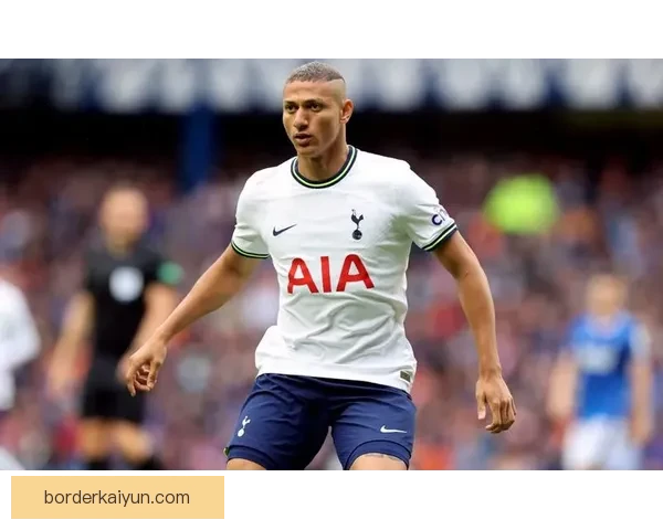 维拉本赛季英超表现稳健，竞争力持续提升